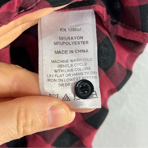 The Shirt by Rochelle Behrens The French Bow Shirt in Red/Black Size XS - Picture 6 of 7